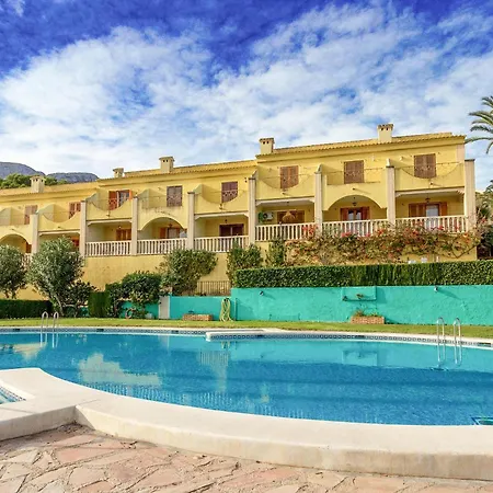 Stunning In With Swimming Pool Holiday home *