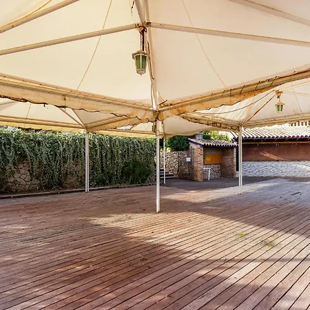 Holiday home Stunning In With Swimming Pool